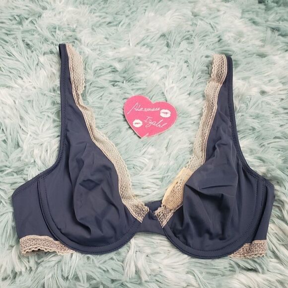 Victoria's Secret Gray Lace Trim Unlined Demi Bra - Picture 2 of 5